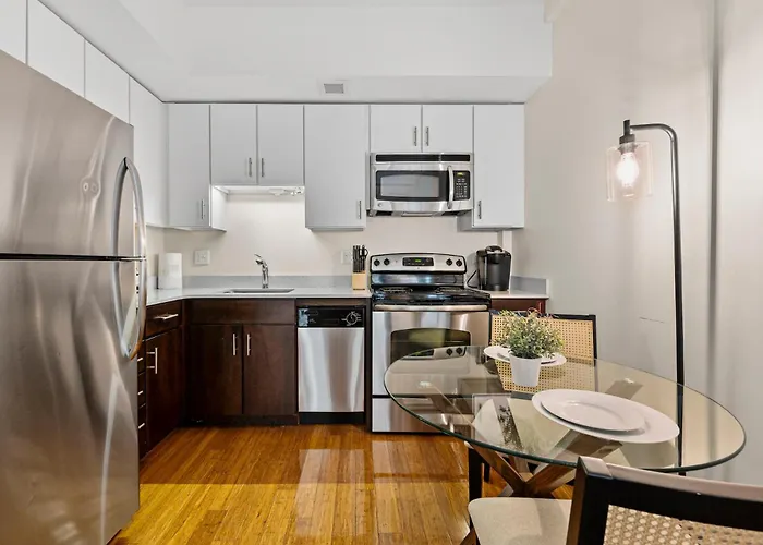 Furnished Apartment In Downtown